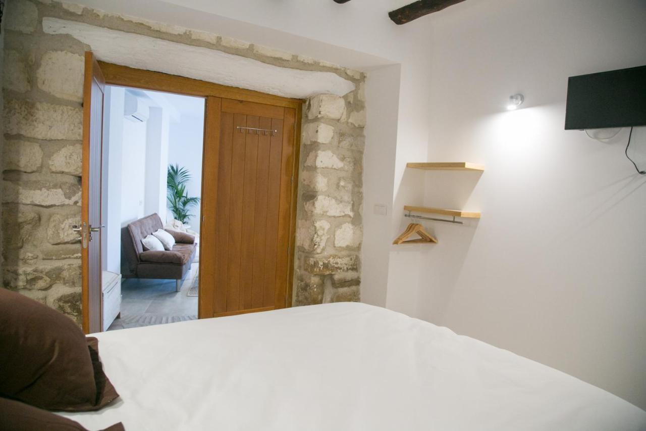 Apartamentos Turisticos La Casa Vieja Sabiote Exteriér fotografie